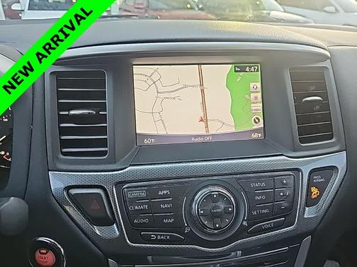 2017 Nissan Pathfinder SL