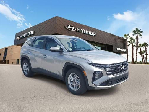 Shimmering Silver 2026 Hyundai TUCSON SE