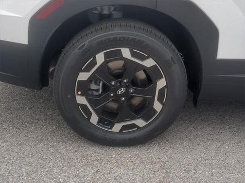 2025 Hyundai SANTA FE SE