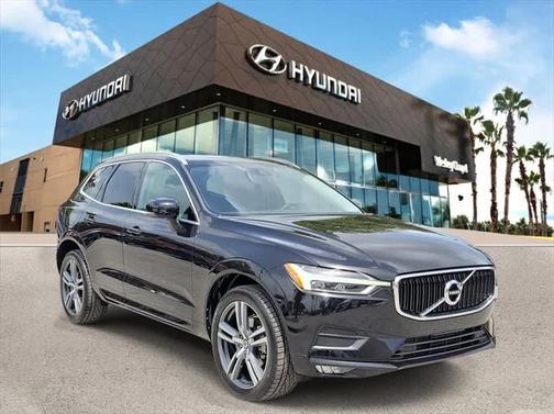 2021 Volvo XC60 T5 Momentum