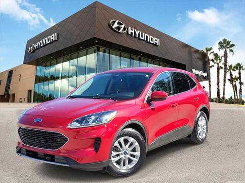 2020 Ford Escape SE