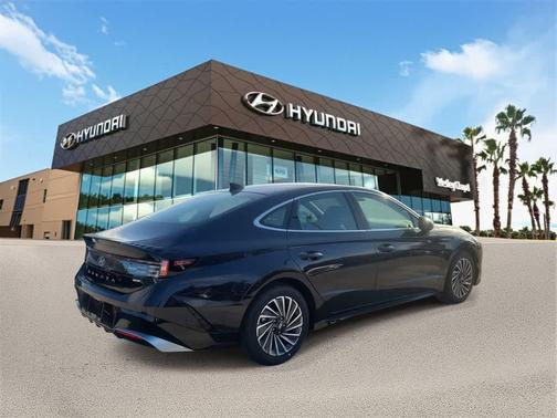 2025 Hyundai SONATA Hybrid Limited