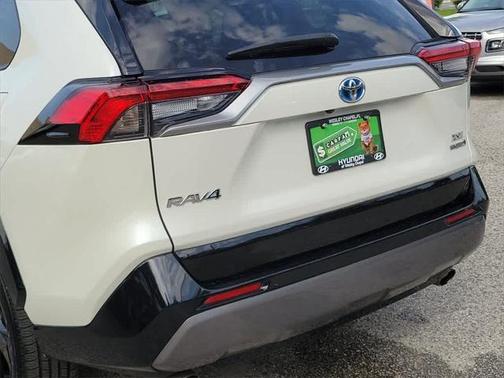 2021 Toyota RAV4 Hybrid SE