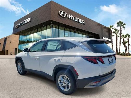 2025 Hyundai TUCSON SE