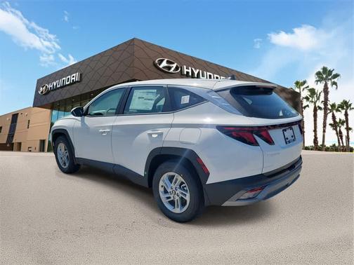 2025 Hyundai TUCSON SE