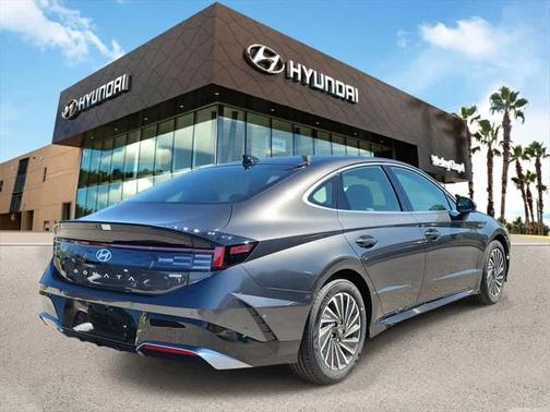 2025 Hyundai SONATA Hybrid Limited