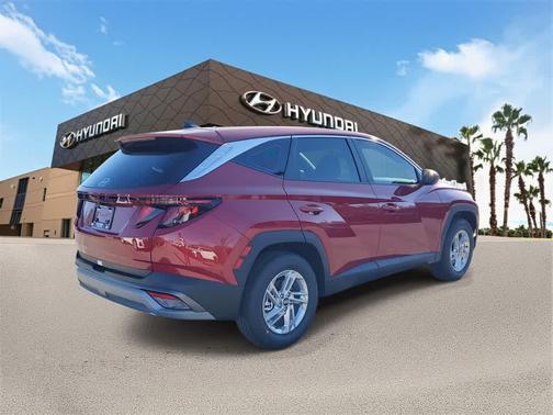 2026 Hyundai TUCSON SE