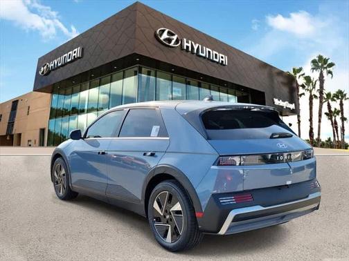 2025 Hyundai IONIQ 5 SE