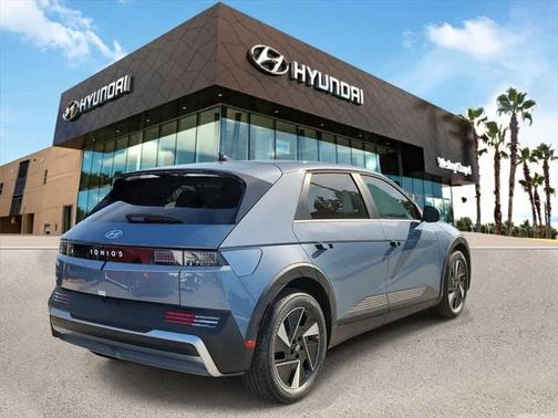 2025 Hyundai IONIQ 5 SE