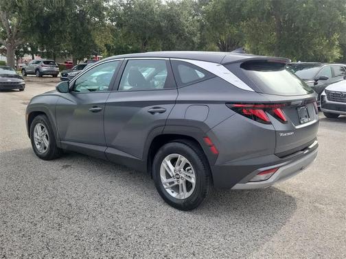 2025 Hyundai TUCSON SE