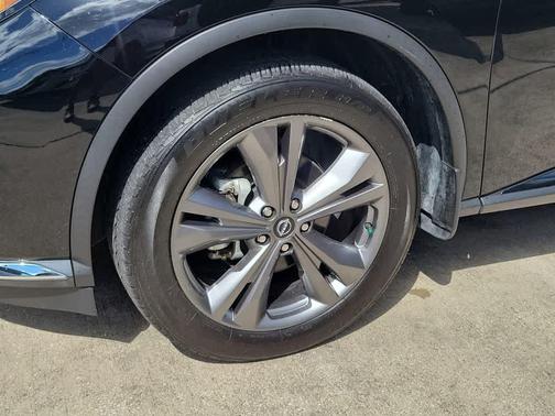 2023 Nissan Murano Platinum