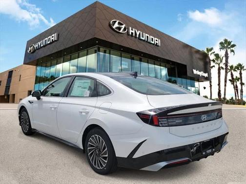 2025 Hyundai SONATA Hybrid Limited