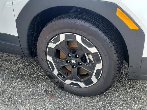 2025 Hyundai SANTA FE SE