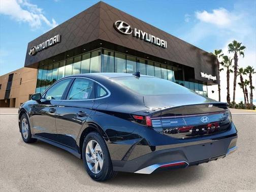 2025 Hyundai SONATA SE