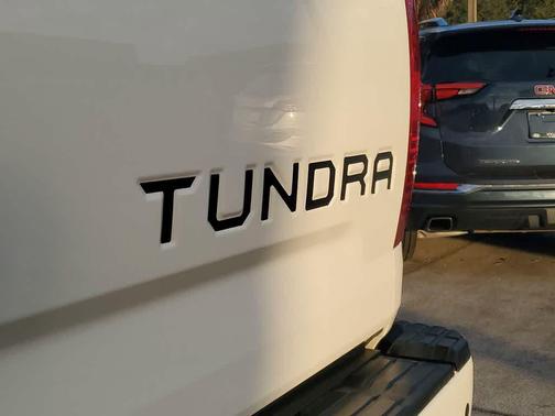 2017 Toyota Tundra Platinum