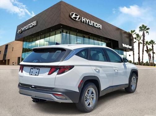 2025 Hyundai TUCSON SE