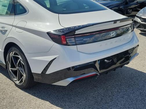 2026 Hyundai SONATA SEL