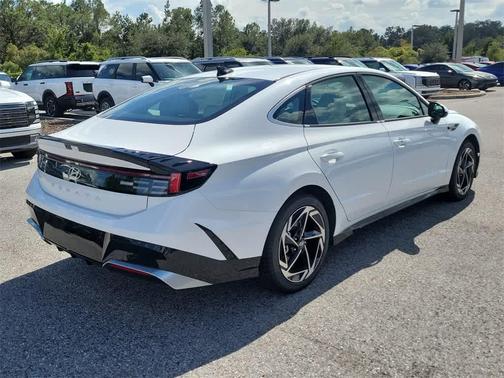 2026 Hyundai SONATA SEL