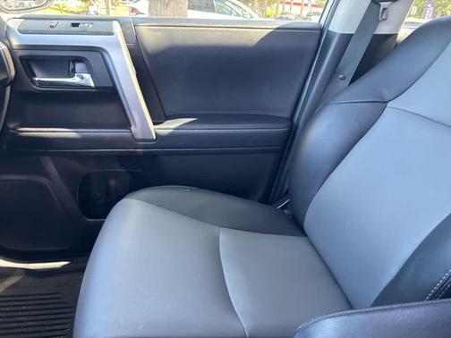 Classic Silver Metallic 2022 Toyota 4Runner SR5 Premium