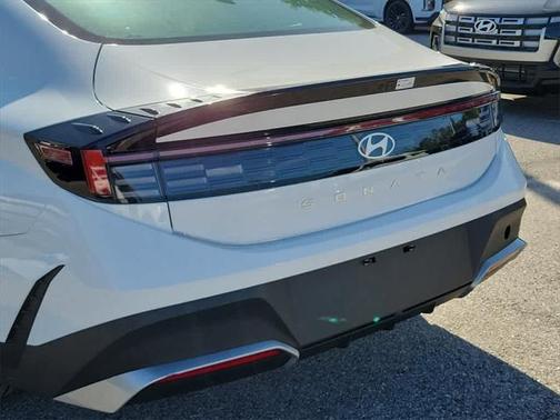 2025 Hyundai SONATA SE