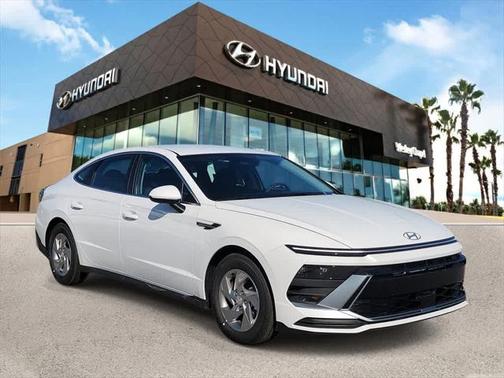 2025 Hyundai SONATA SE