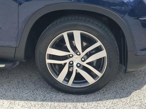 Blue 2016 Honda Pilot Touring