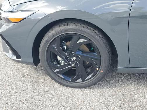 2026 Hyundai ELANTRA Sport