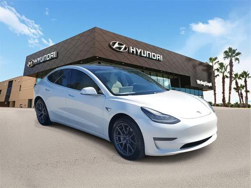 2020 Tesla Model 3 Standard Range