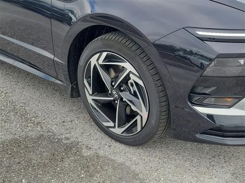 2026 Hyundai SONATA SEL