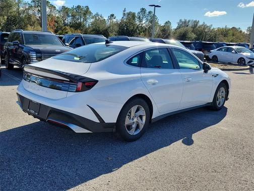 2026 Hyundai SONATA SE