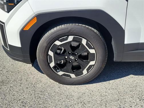 2025 Hyundai SANTA FE SE