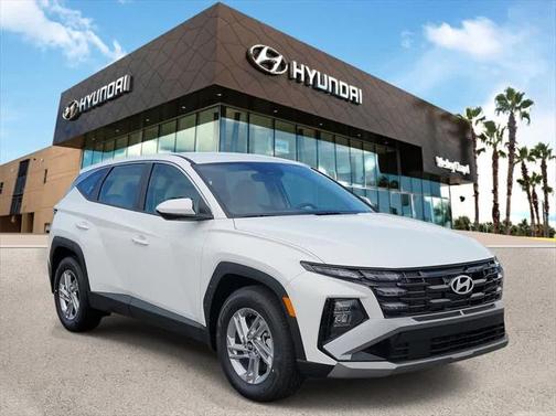 2025 Hyundai TUCSON SE
