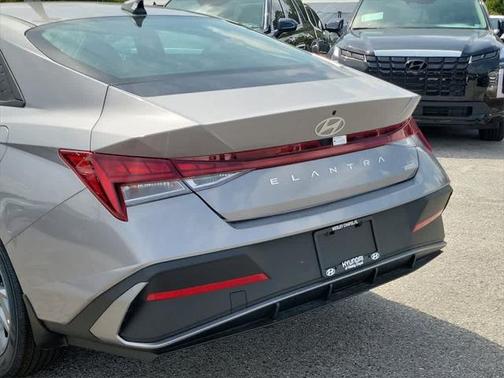 2025 Hyundai ELANTRA HEV Blue
