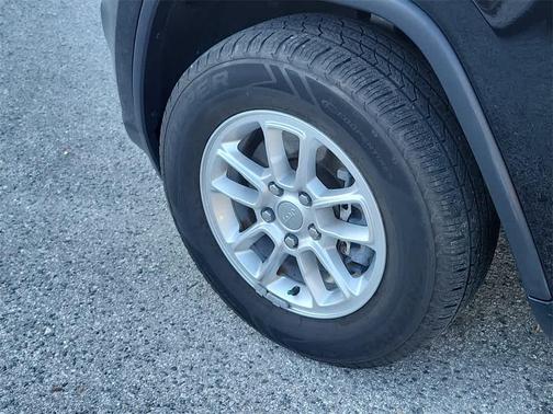 2019 Jeep Grand Cherokee Laredo