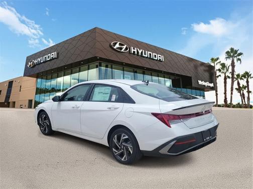 2025 Hyundai ELANTRA Sport
