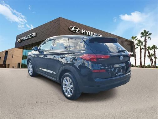 2021 Hyundai TUCSON SE