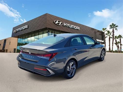 2025 Hyundai ELANTRA Sport