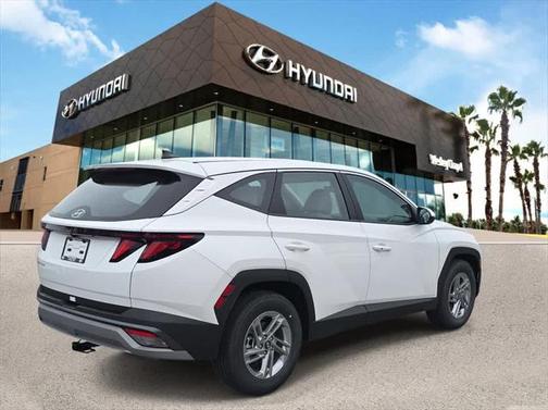 2025 Hyundai TUCSON SE