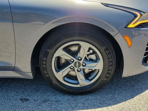 2023 Kia K5 LXS