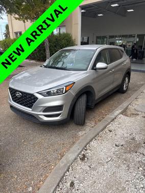 2021 Hyundai TUCSON SE