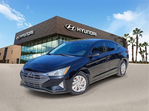 2019 Hyundai ELANTRA SE