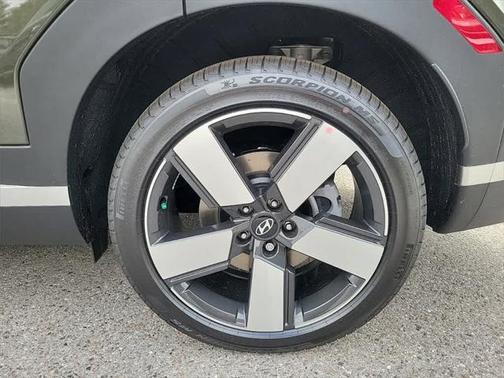 2025 Hyundai SANTA FE Limited