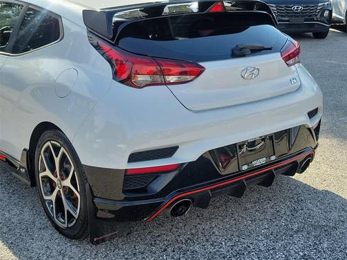 2019 Hyundai Veloster Base