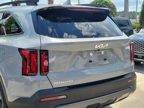 2023 Kia Sorento X-Line S