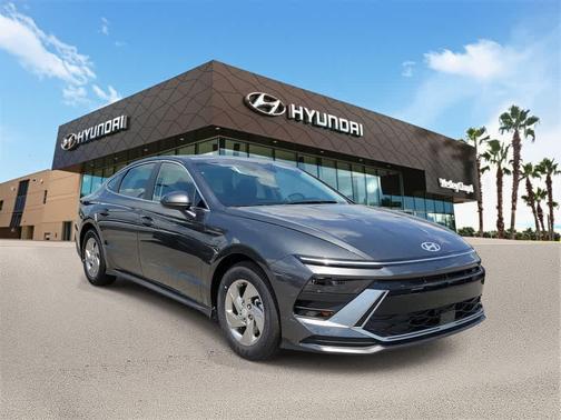2025 Hyundai SONATA SE