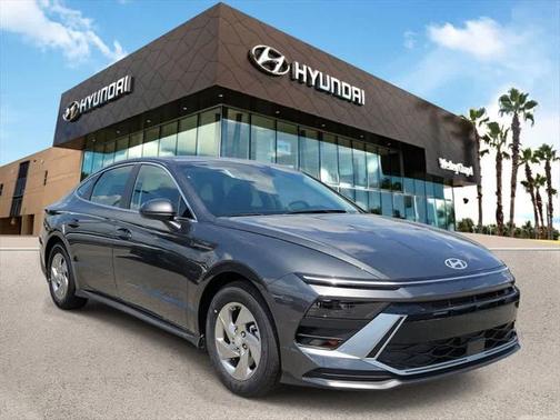 2025 Hyundai SONATA SE
