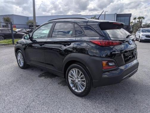 2021 Hyundai KONA SEL