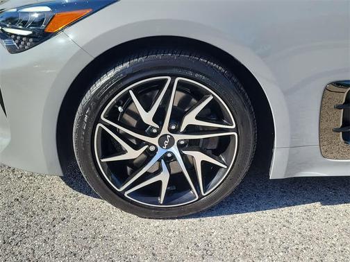 2023 Kia Stinger GT-Line