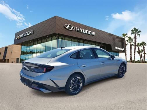 2026 Hyundai SONATA SEL