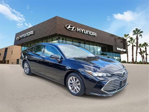 2021 Toyota Avalon XLE